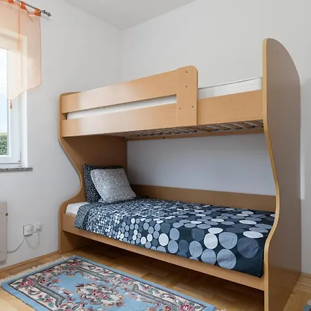 Dana With Garden & Grill *