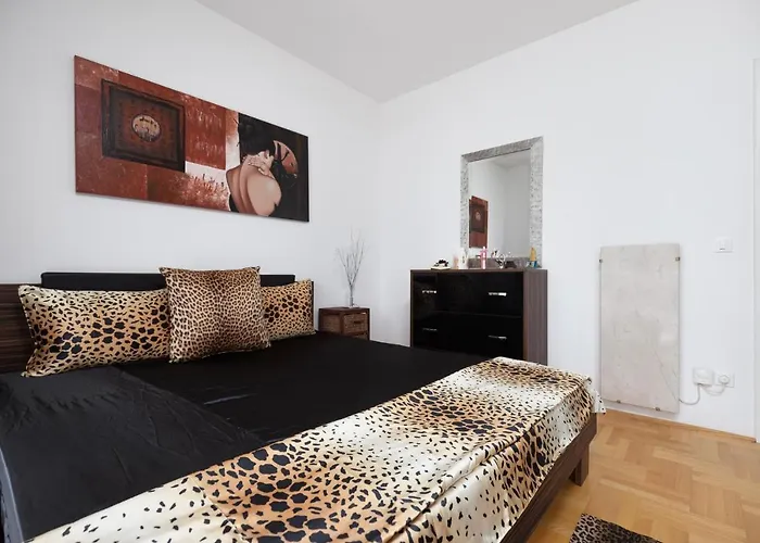 Apartman Dana With Garden & Grill