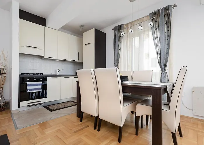 Apartman Dana With Garden & Grill